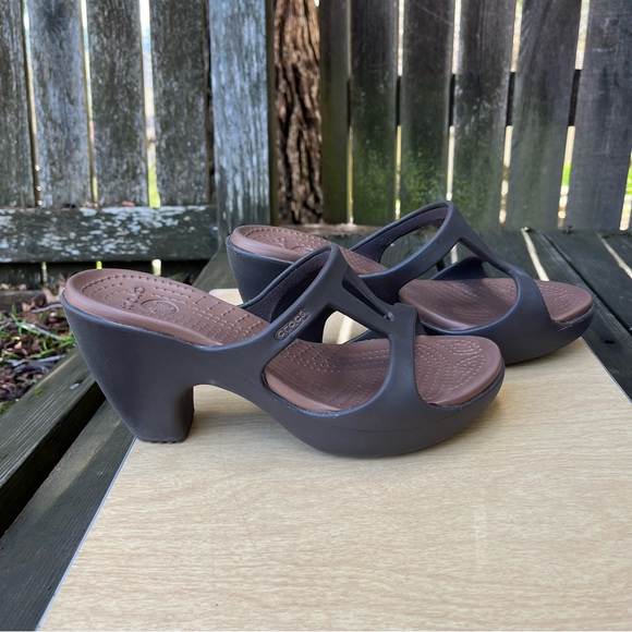 CROCS Cyprus II Espresso Brown Open Toe Slip On Heels Sz 9 - Picture 2 of 12